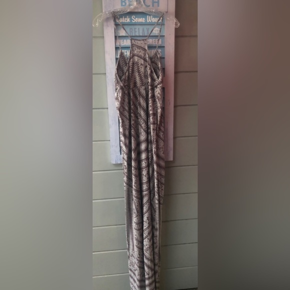 Jessica Simpson grey Aztec print maxi dress w/padded cups & racer back M 🎉SALE - Picture 12 of 15
